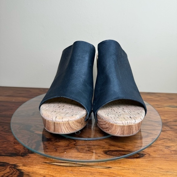 Kork-Ease Danika Platform Sandal - Picture 7 of 16